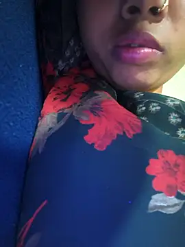 Snapshot of Couple_romence1 chatting on March 3, 2026, 11:39 am Couple romence1 online show from March 3, 2026, 11:39 am