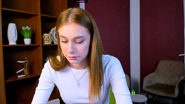 Snapshot of agata_li1 chatting on November 5, 2025, 2:31 pm agata li1 online show from November 5, 2025, 2:31 pm