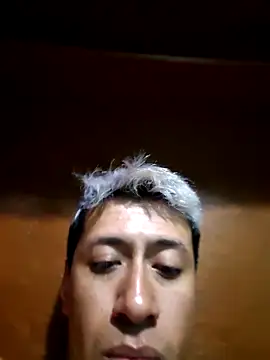 Snapshot of Carlos27hot chatting on March 5, 2026, 8:33 am Carlos27hot online show from March 5, 2026, 8:33 am