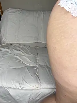 aliandmelisa online show from April 15, 2026, 9:37 pm