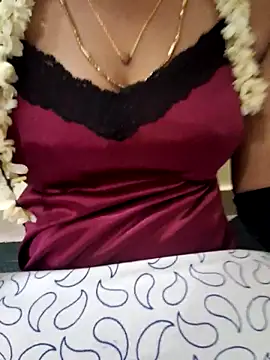 jasminetaml online show from October 11, 2025, 8:15 am