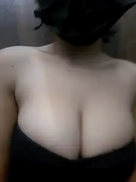 Onlyfordarlings online show from April 6, 2026, 9:21 am