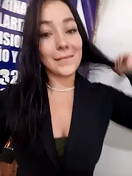 Snapshot of _Luna-1 chatting on February 18, 2026, 12:23 pm Luna-1 online show from February 18, 2026, 12:23 pm