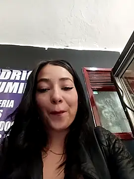 Snapshot of _Luna-1 chatting on October 20, 2025, 3:12 pm Luna-1 online show from October 20, 2025, 3:12 pm