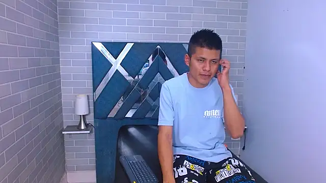 Snapshot of marcus_hans_ chatting on November 12, 2025, 4:33 pm marcus hans online show from November 12, 2025, 4:33 pm