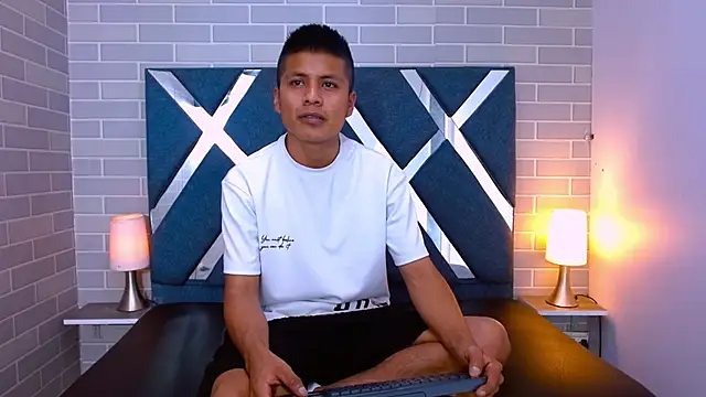 Snapshot of marcus_hans_ chatting on November 7, 2025, 7:18 pm marcus hans online show from November 7, 2025, 7:18 pm