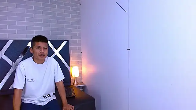 Snapshot of marcus_hans_ chatting on November 11, 2025, 7:19 pm marcus hans online show from November 11, 2025, 7:19 pm