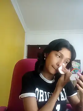 xoxo milk online show from October 18, 2025, 4:09 pm