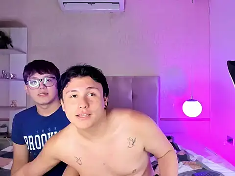 Boy2Boy Aheat online show from October 7, 2025, 3:46 pm