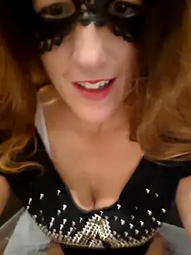 Naughty-Layla online show from October 3, 2025, 6:04 am