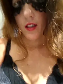 Naughty-Layla online show from October 2, 2025, 5:55 am