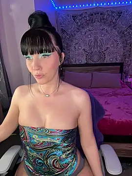 Snapshot of MaciiMayy chatting on April 22, 2026, 1:45 am MaciiMayy online show from April 22, 2026, 1:45 am