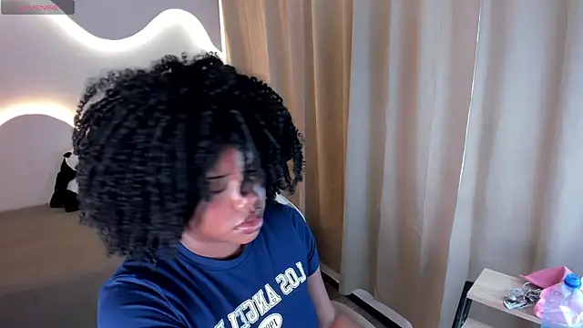 Snapshot of kehlannis_ chatting on November 5, 2025, 8:12 pm kehlannis online show from November 5, 2025, 8:12 pm