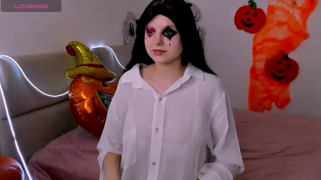 Snapshot of AishaAysitt chatting on October 31, 2025, 3:25 am AishaAysitt online show from October 31, 2025, 3:25 am