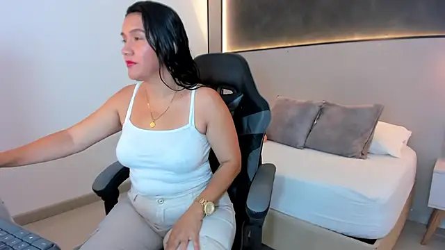 Snapshot of zoee_zi chatting on October 16, 2025, 7:22 pm zoee zi online show from October 16, 2025, 7:22 pm