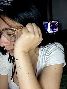 lucixxx14 online show from October 13, 2025, 1:40 am