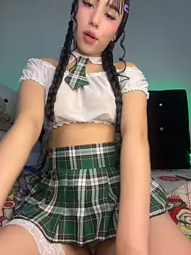 Snapshot of Linda_rouse chatting on December 21, 2025, 7:37 pm Linda rouse online show from December 21, 2025, 7:37 pm