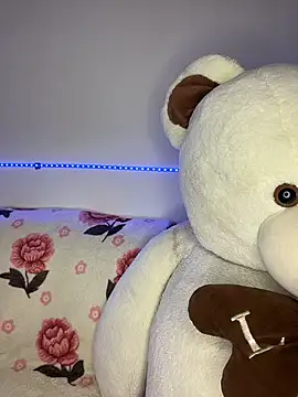 Snapshot of Linda_rouse chatting on November 19, 2025, 10:32 pm Linda rouse online show from November 19, 2025, 10:32 pm