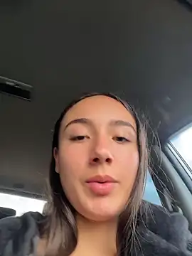 Snapshot of Innerpeace_ chatting on November 18, 2025, 7:28 pm Innerpeace online show from November 18, 2025, 7:28 pm