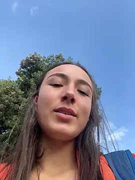 Snapshot of Innerpeace_ chatting on November 14, 2025, 8:23 pm Innerpeace online show from November 14, 2025, 8:23 pm