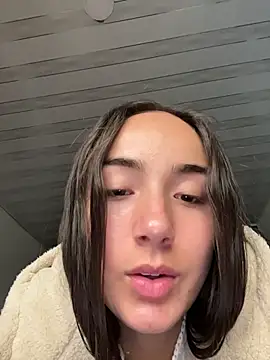 Snapshot of Innerpeace_ chatting on November 9, 2025, 8:57 pm Innerpeace online show from November 9, 2025, 8:57 pm