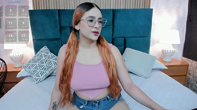 Amber kiss  online show from October 14, 2025, 6:30 pm