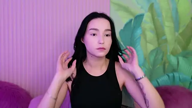 Amanda Choi online show from October 10, 2025, 5:19 am