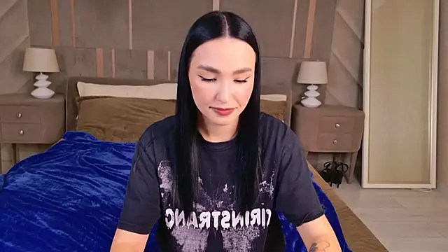 Amanda Choi online show from November 9, 2025, 3:38 pm