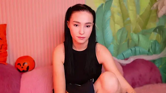 Amanda Choi online show from November 1, 2025, 8:46 pm