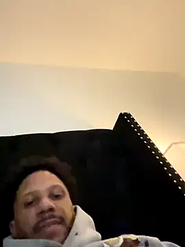 smuckle899 online show from October 20, 2025, 7:20 am