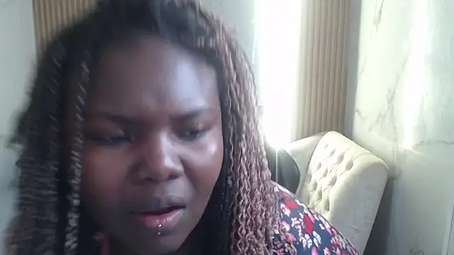 Soffia b online show from October 28, 2025, 3:18 am