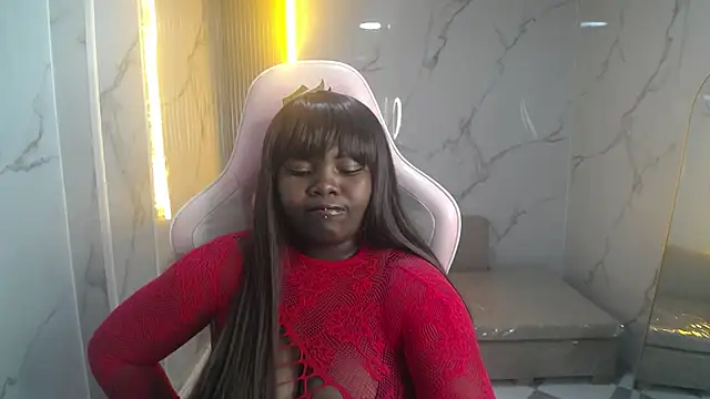 Soffia b online show from November 12, 2025, 3:21 am