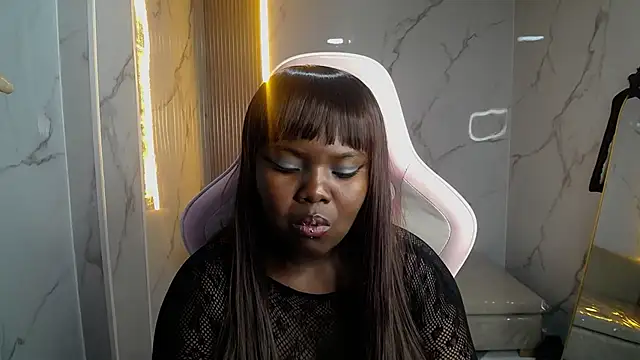 Soffia b online show from November 7, 2025, 3:11 am