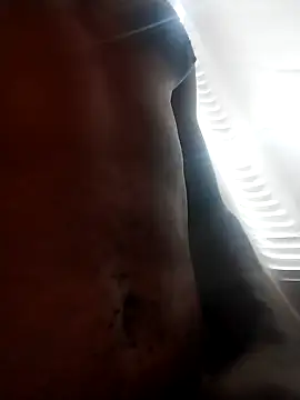 Snapshot of Blackveins32 chatting on October 22, 2025, 6:02 am Blackveins32 online show from October 22, 2025, 6:02 am