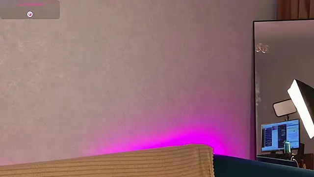 EllaCanny online show from April 13, 2026, 5:11 am