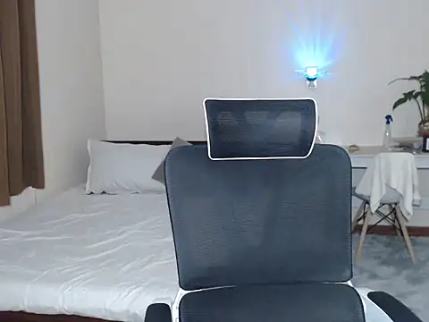 niel cumshow online show from October 26, 2025, 5:30 am