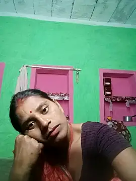 Hot bhomihh4 online show from September 28, 2025, 11:06 am