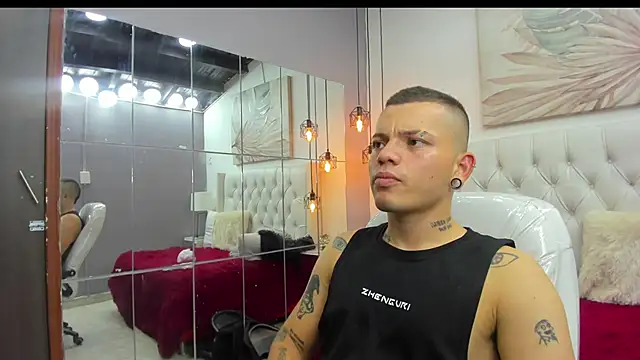 Snapshot of wildthor26 chatting on February 25, 2026, 5:40 am wildthor26 online show from February 25, 2026, 5:40 am