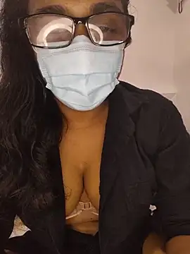 sexybolegirl online show from June 17, 2026, 5:45 pm