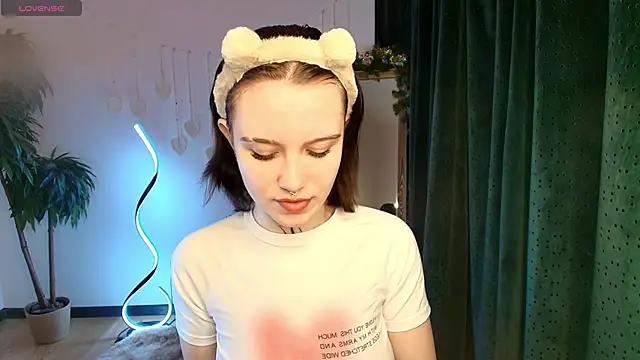 Elastikisss online show from December 15, 2025, 2:28 am