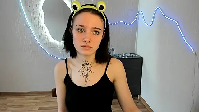 Elastikisss online show from February 22, 2026, 4:04 am