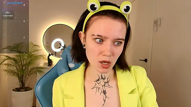 Elastikisss online show from November 16, 2025, 2:27 am