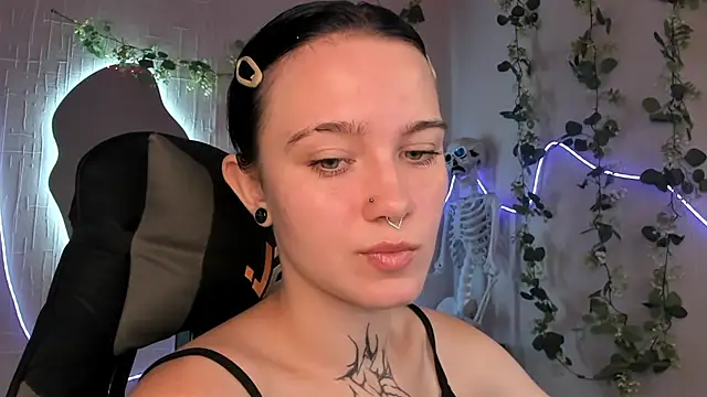 Snapshot of Elastikisss chatting on July 17, 2026, 7:27 am Elastikisss online show from July 17, 2026, 7:27 am