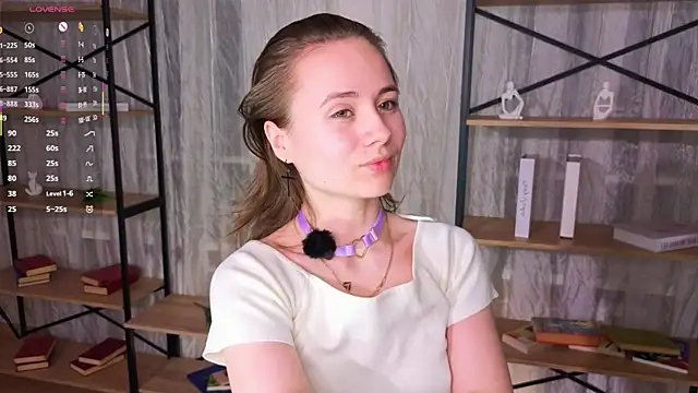 Crysta1Eva  online show from April 14, 2026, 8:58 pm