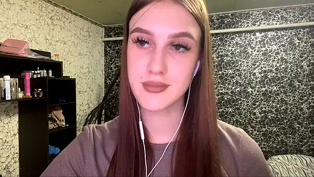 RanaBostel online show from October 23, 2025, 9:02 pm