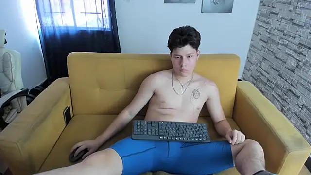 daniel leon online show from April 1, 2026, 7:00 pm