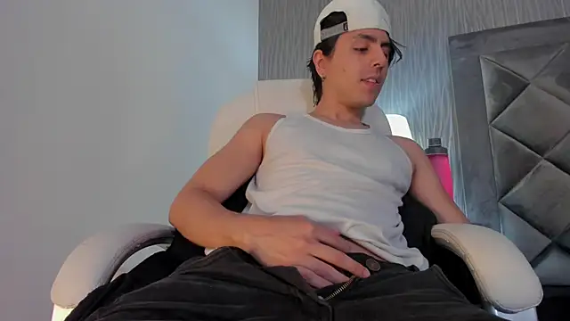 Snapshot of dylan_cross_ chatting on November 12, 2025, 11:25 am dylan cross online show from November 12, 2025, 11:25 am