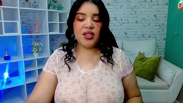 loaizalust online show from November 8, 2025, 5:38 pm