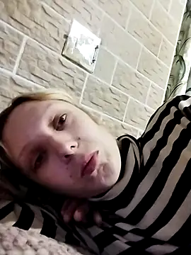 Ponka2011 online show from October 11, 2025, 5:19 am