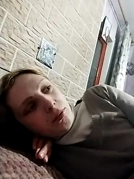 Ponka2011 online show from April 1, 2026, 5:09 am